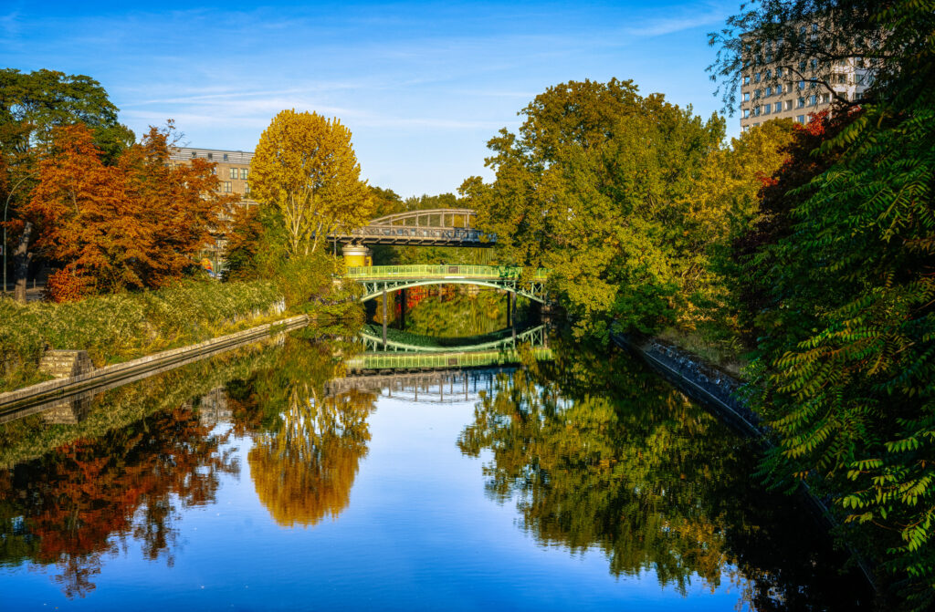 On the banks of the Landwehr Canal