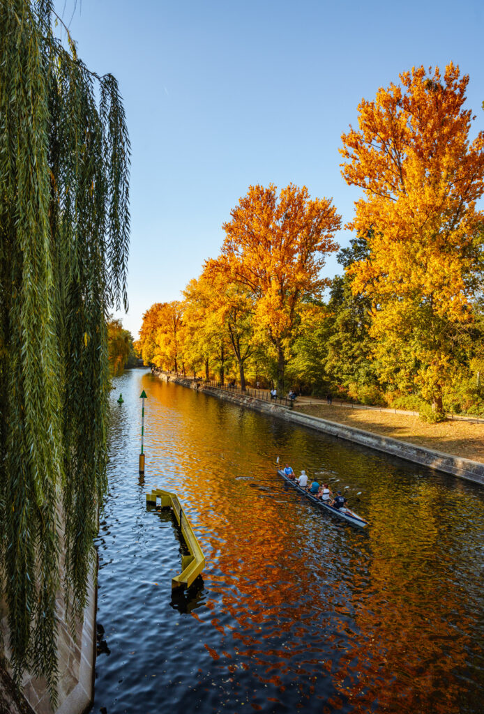 On the banks of the Landwehr Canal