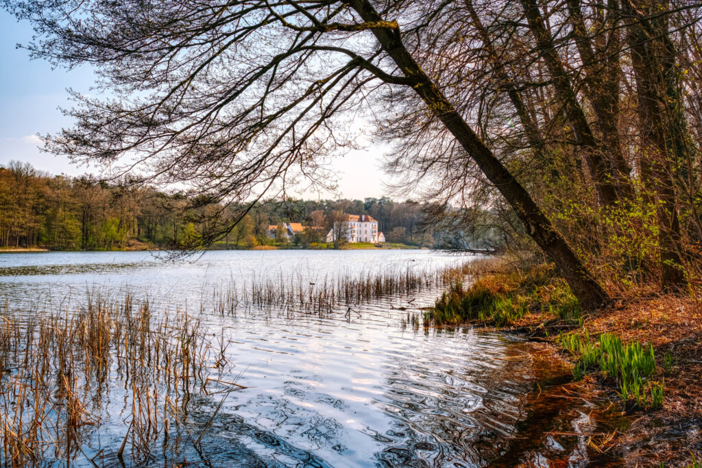 Shores and hiking trails around Grunewaldsee lake