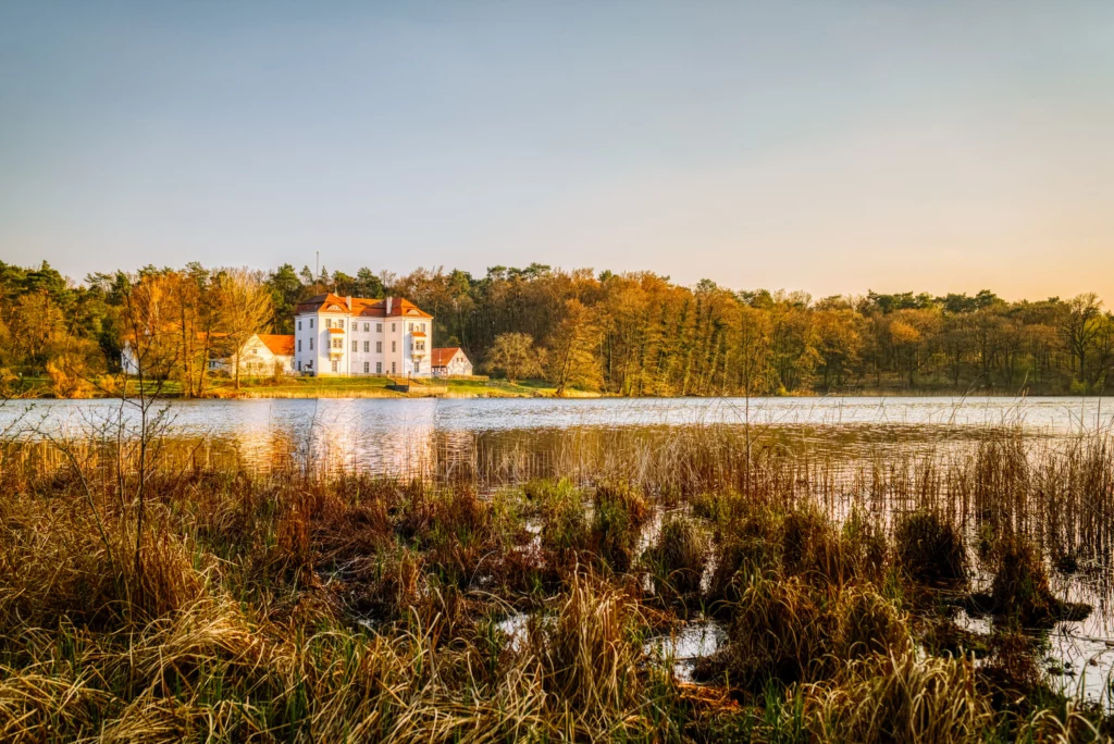 Shores and hiking trails around Grunewaldsee lake