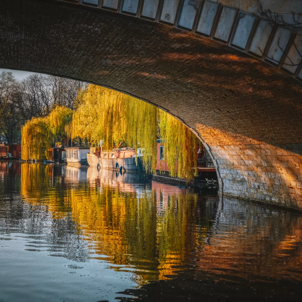 On the banks of the Landwehr Canal