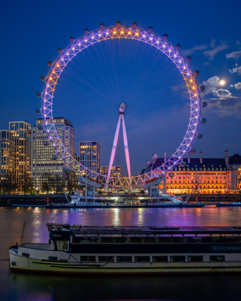 London Eye at night