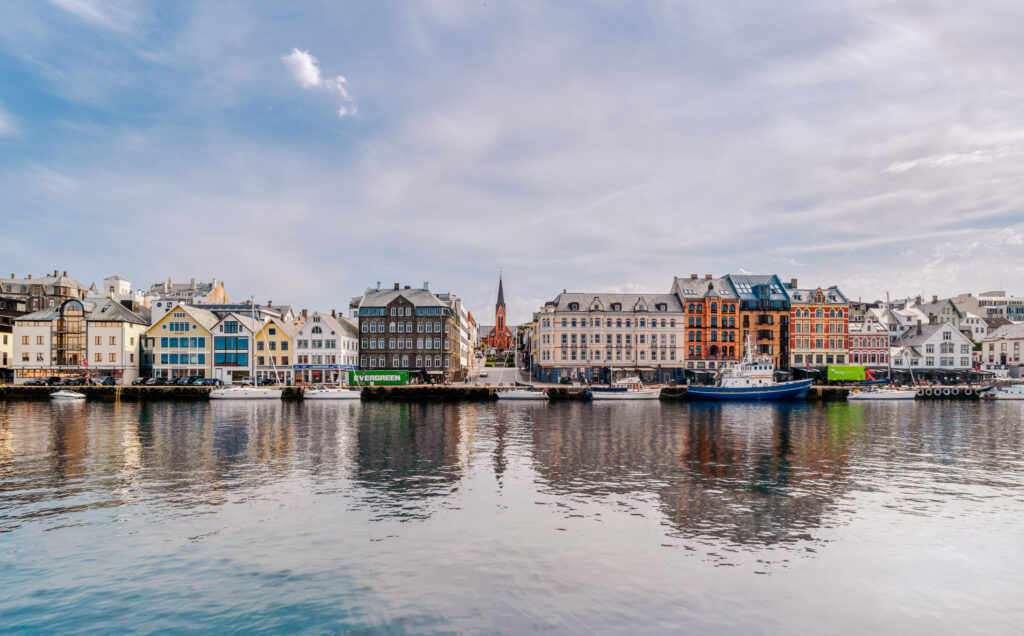 Wide angle shot of the Haugesund waterfront