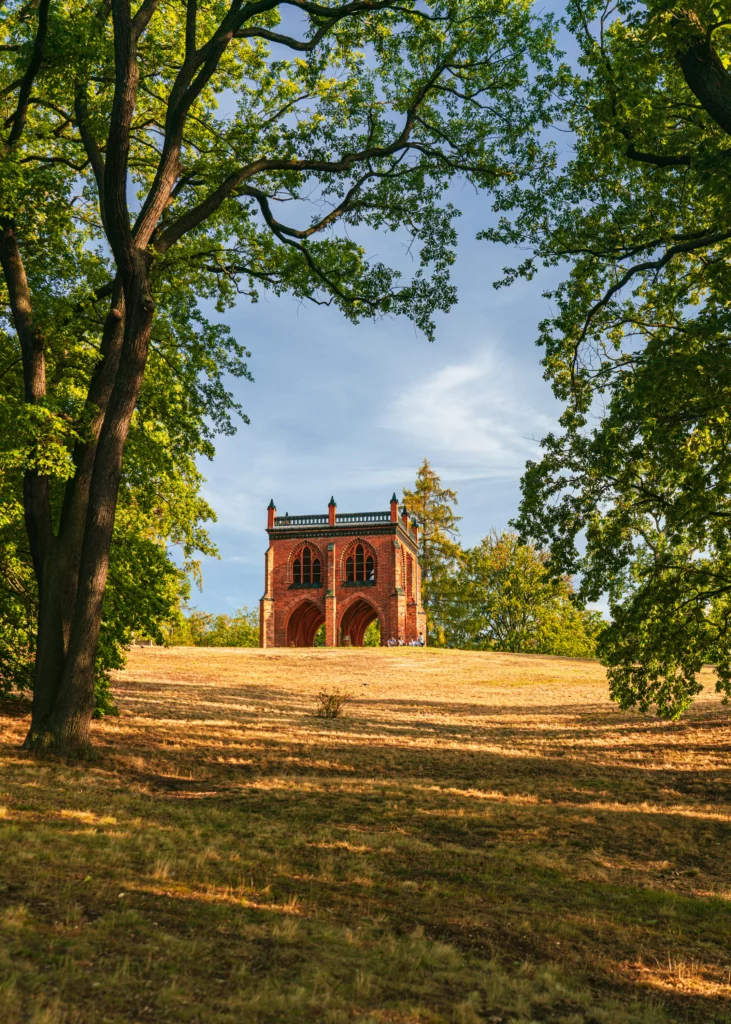Former Berlin Court Arbour