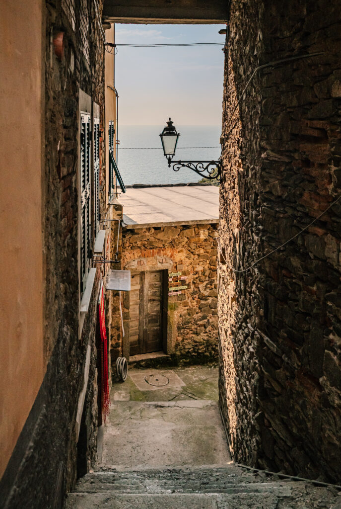 Sea view in an alley of Corniglia