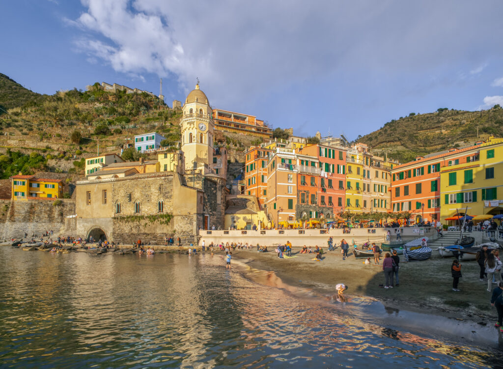 View from the Vernazza harbour pier